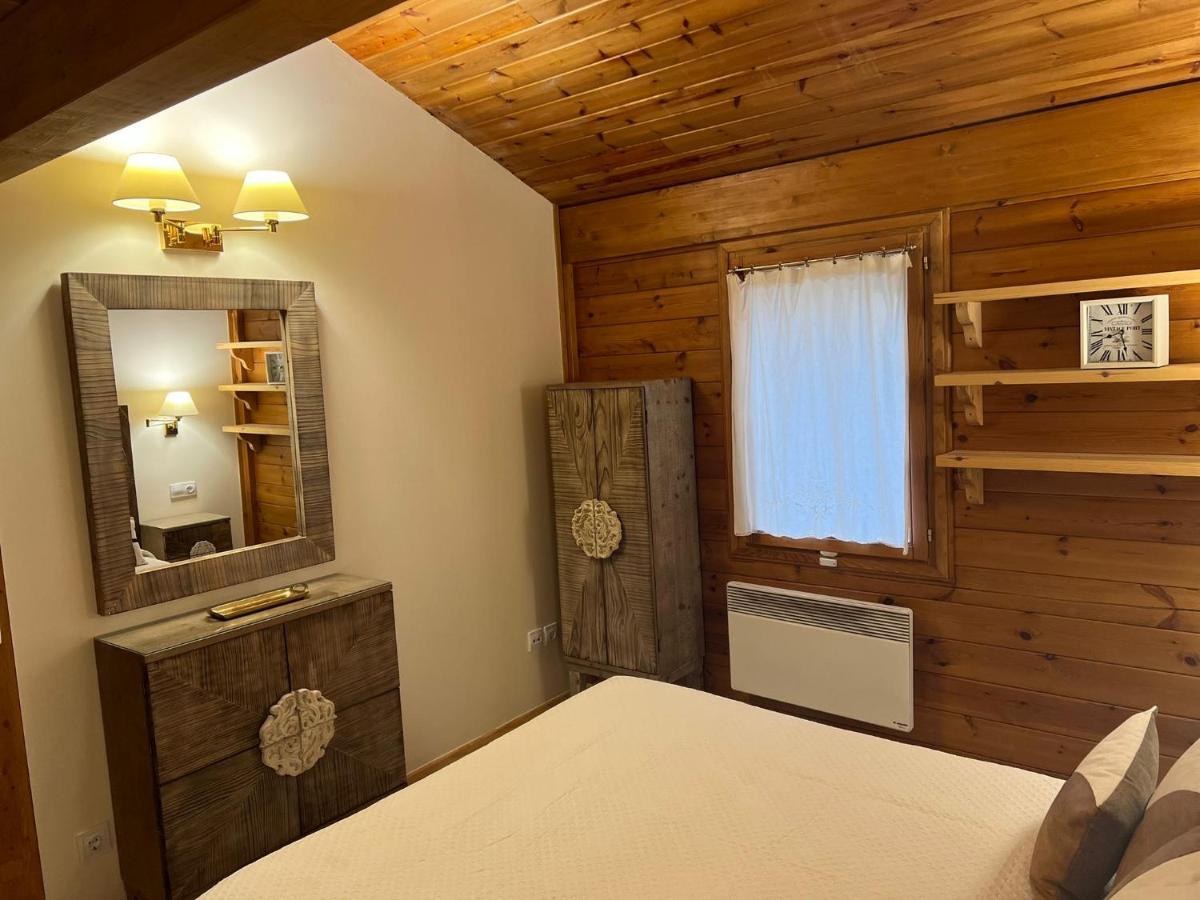 Cabana De Madera Valle De Incles Orenetes Eksteriør billede